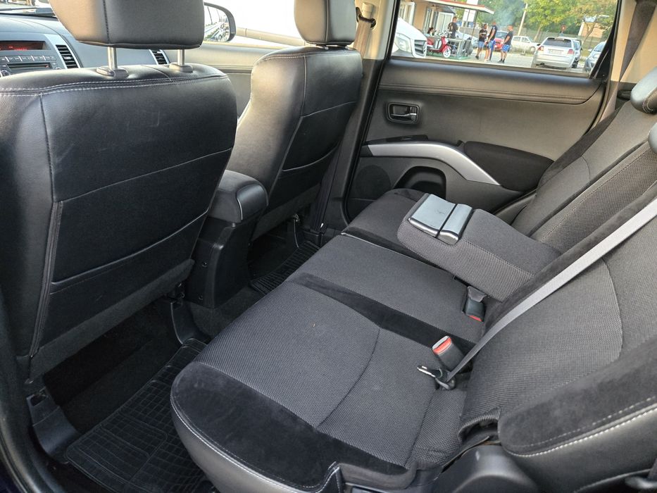 Mitsubishi Outlander 4x4 / 2.0 diesel / Fabricație 2010