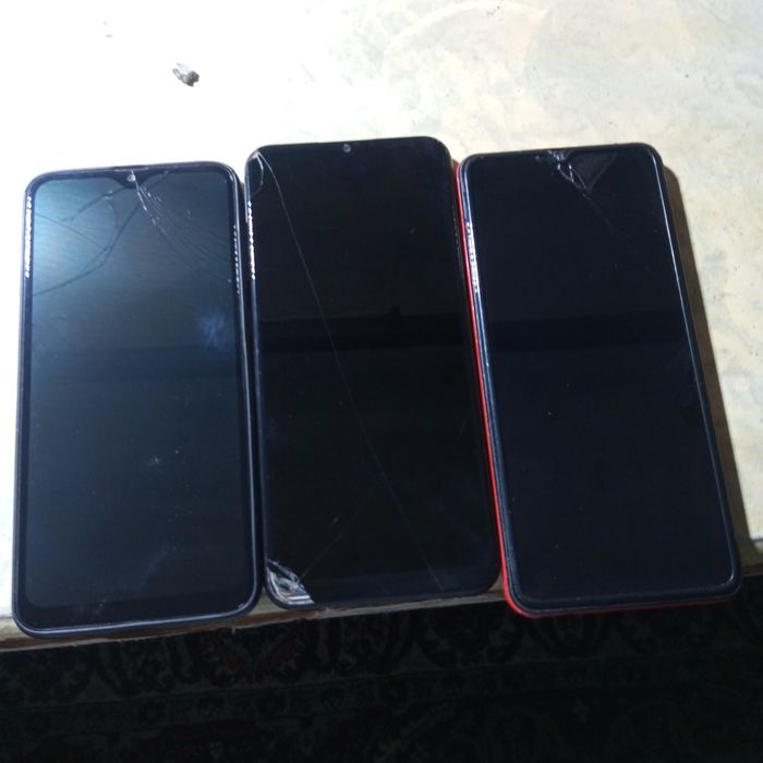 Продаётся телефон