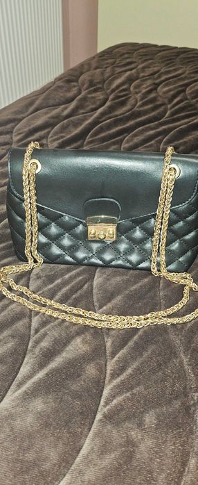 Малки дамски чанти, без забележки като нови