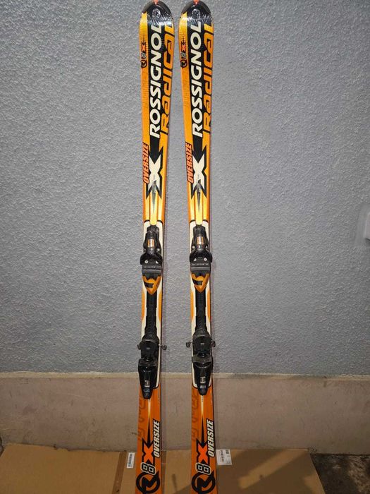 Schiuri Rossignol 174 cm, clapari Salomon marimea 29 si bete Rossignol