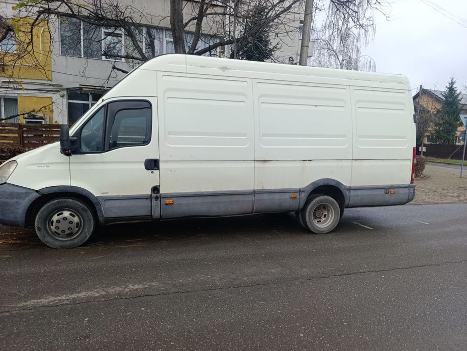 Vând Iveco daily 35c15