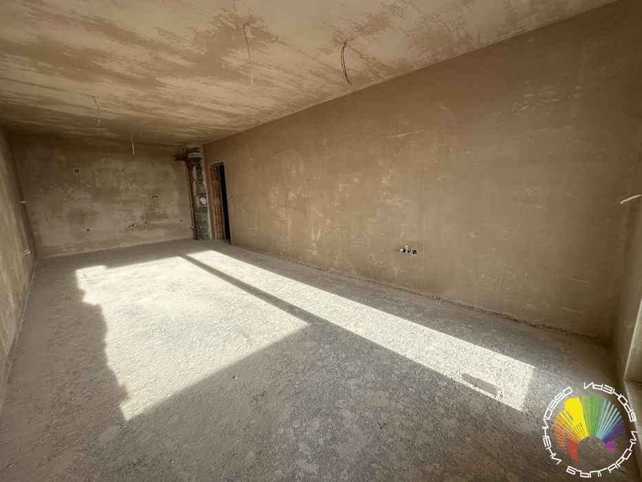 Продава се Тристаен апартамент в Бургас, Славейков - 109 кв.м за 1248 €/кв.м - Снимка #1