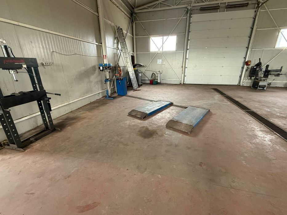 hala service auto /camioane