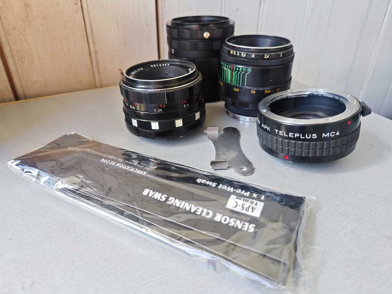 Pentax K-70 Тяло + Sigma 50mm DG HSM + Sigma 18-300 DC OS HSM + аксес.