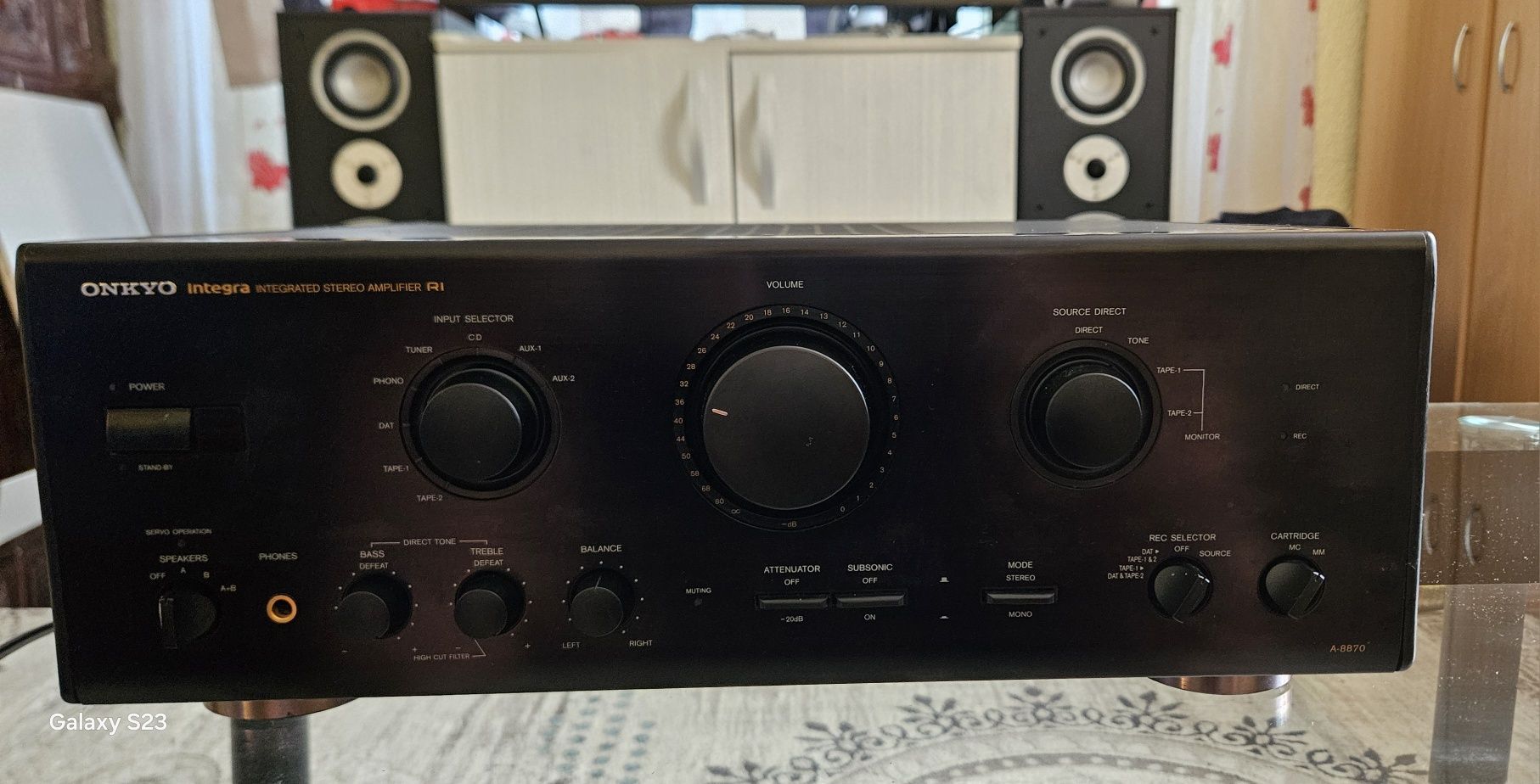 Amplificator Onkyo integra A-8870