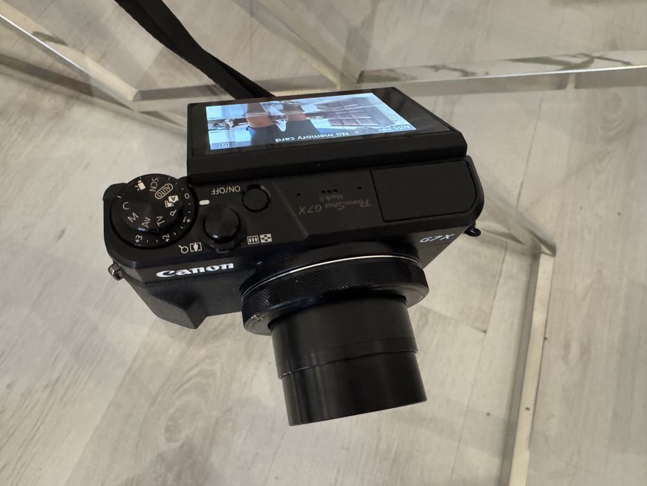 Canon G7x Mark II