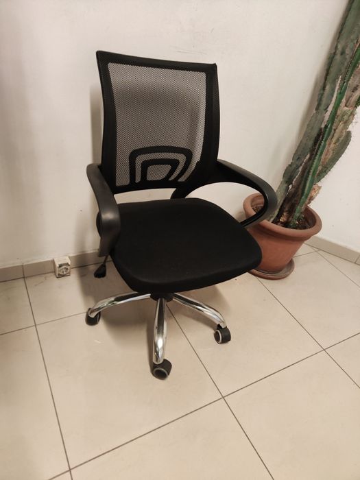 ОФИС,СТОЛ, перфектен