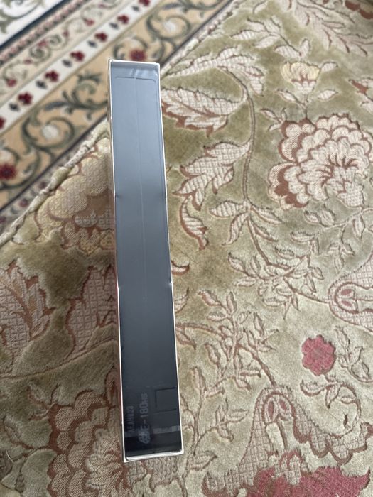 Caseta TDK VHS sigilata