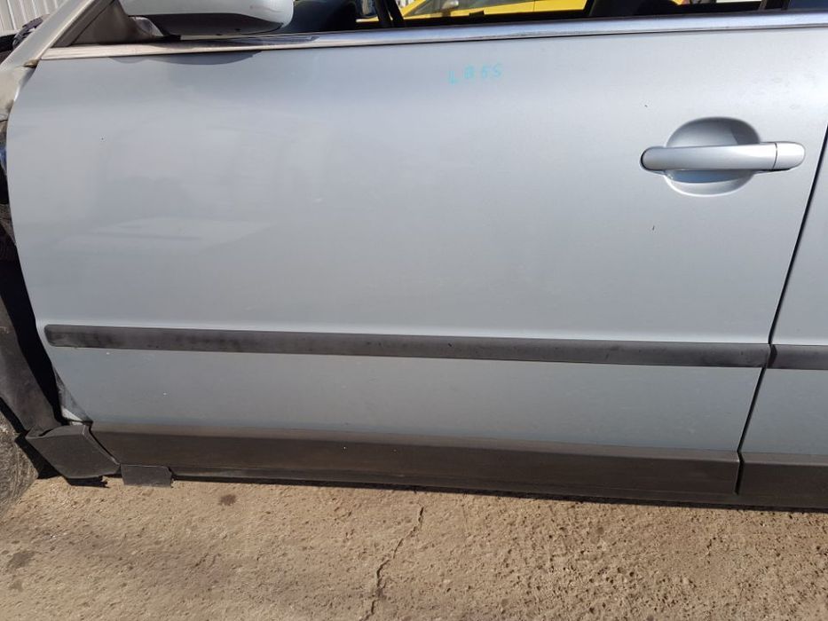 Portiera / Usa Stanga Fata VW Passat B5.5 2000 - 2005 Cod Culoare LB5S