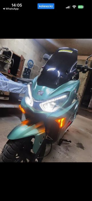 Скутер мопед Maxi обмен на айфон