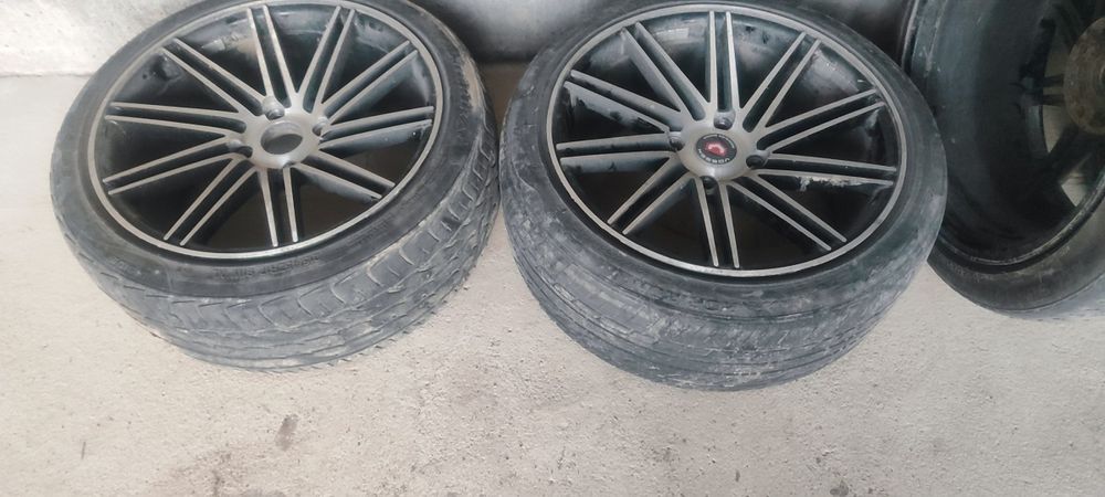 Balon diska sotiladi..