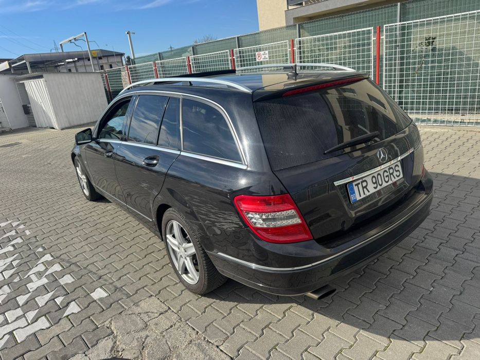 Vând sau schimb Mercedes-Benz c class