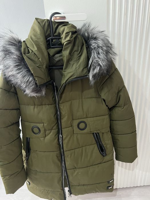 куртка  сатылады. Таптаза как новый