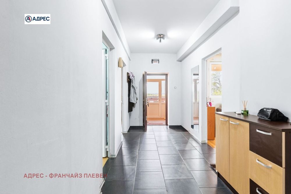 Къща в Плевен, област-с.Брестовец площ 206 цена 665