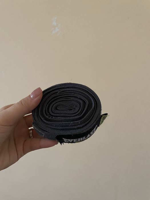 Everlast FlexCool боксови бинтове – 3 м, сиви