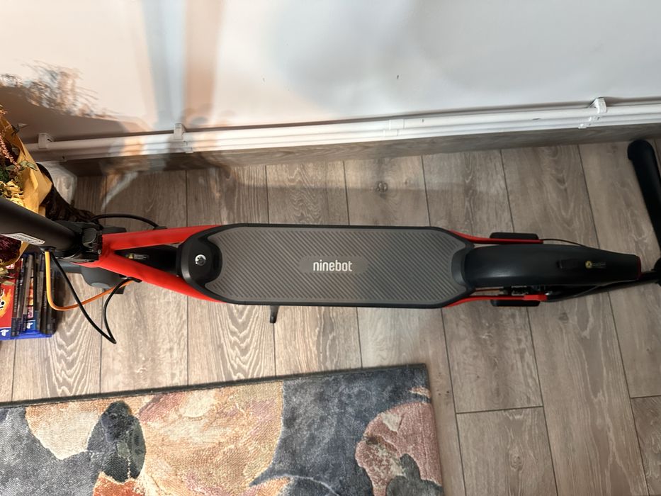 Trotineta Electrica Segway Ninebot D28E - 200 km