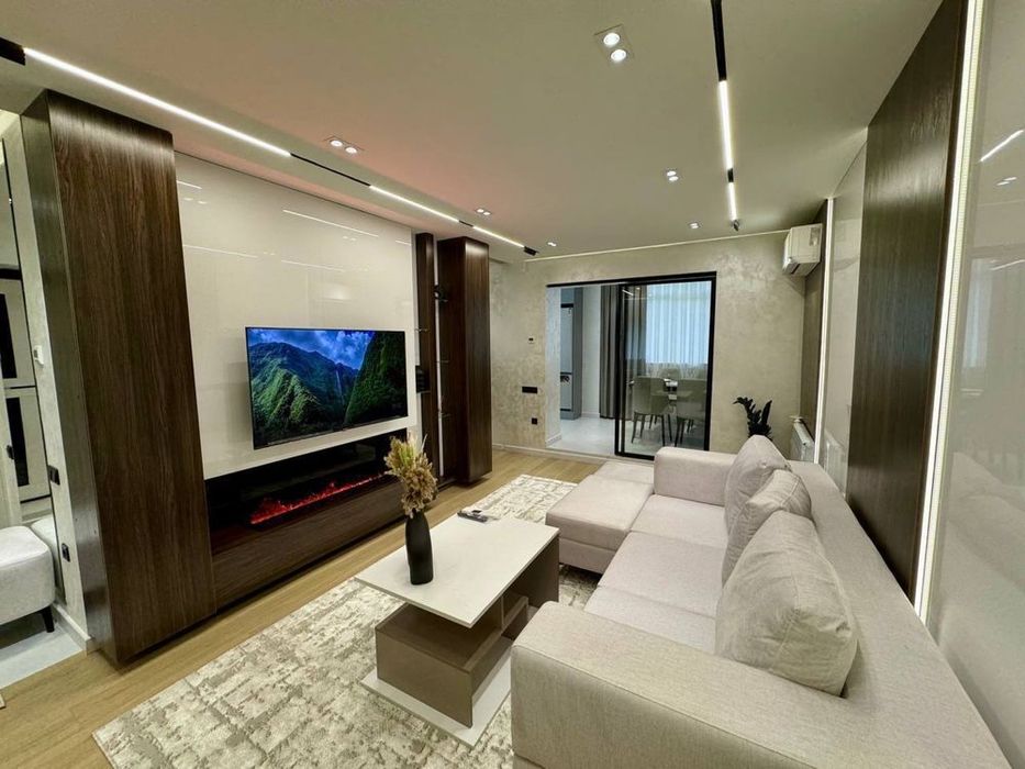 ( К62 ) СРОЧНО Продается 3в4 комн квартира 6 квартал / ТЦ Парус