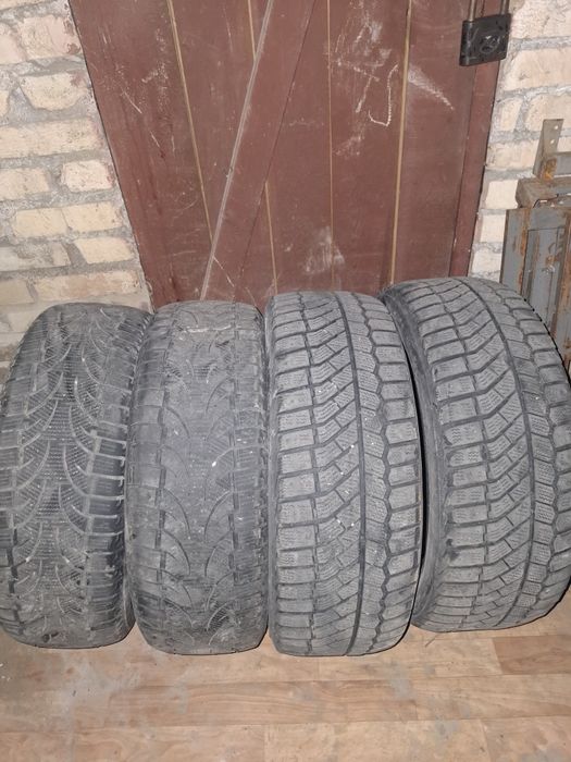 Продам шины зимние