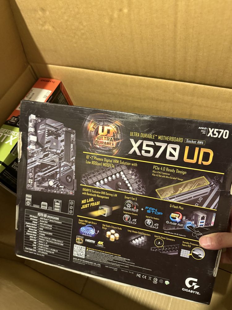 Gigabyte X570 — для AM4, проверенная, отличное состояние