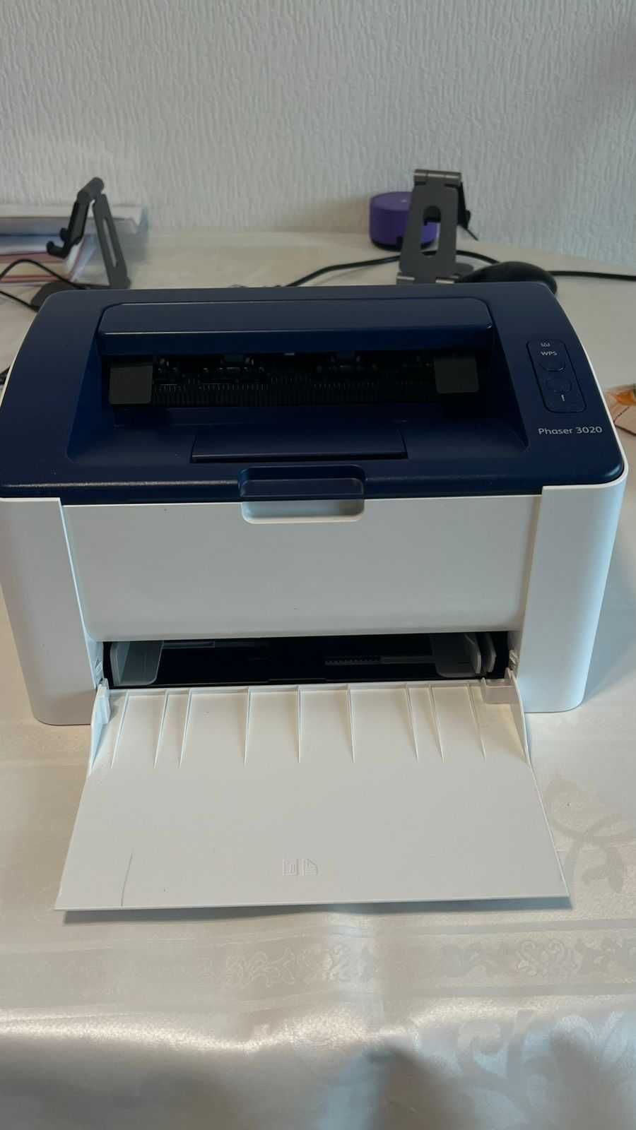 Принтер Xerox Phaser 3020 белый