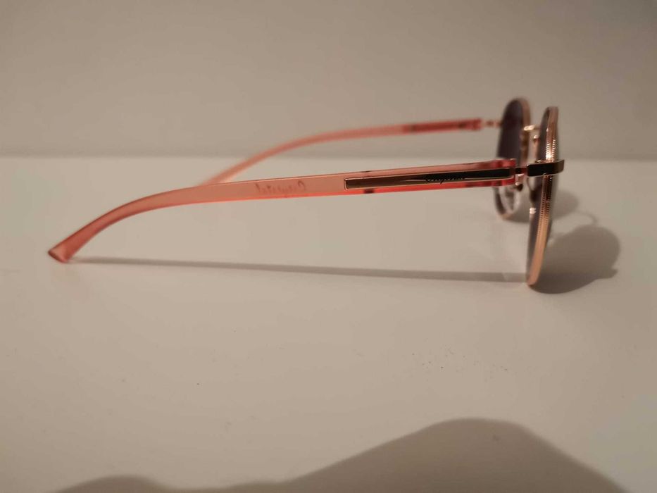 Ochelari de soare CREYESTAL, noi, cu toc si husa