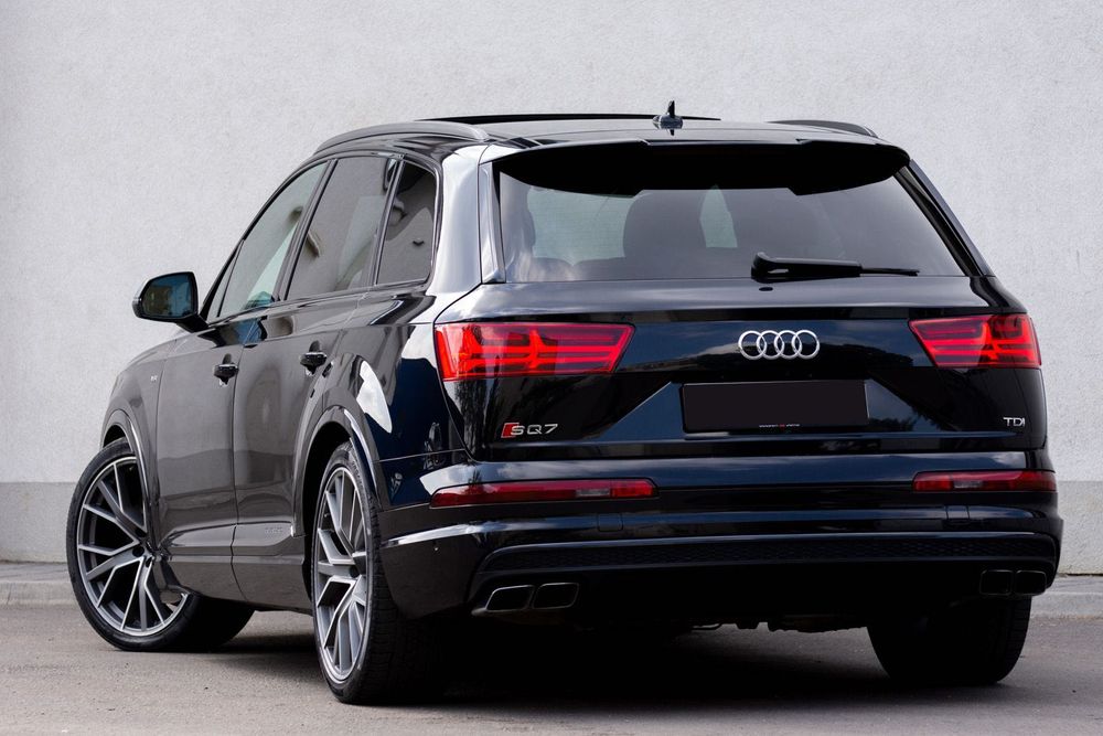 Vand/Schimb AUDI  SQ7 Quattro *PANO*BOSE*AHK*ACC*22’’*Full Option