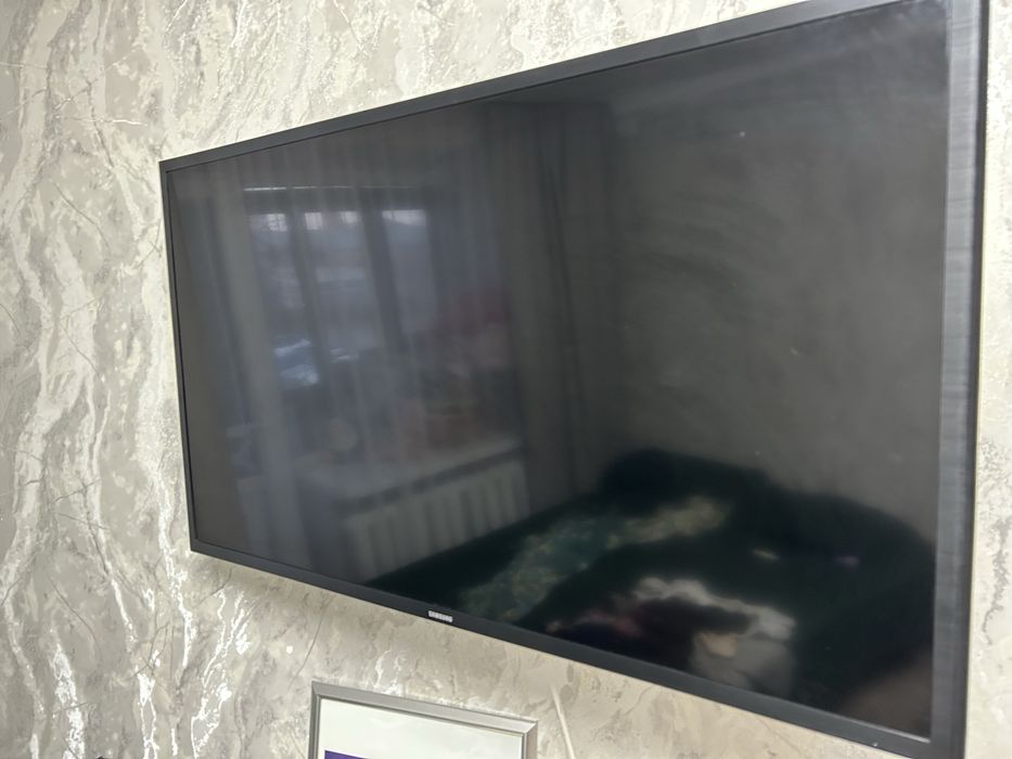 Телевизор samsung