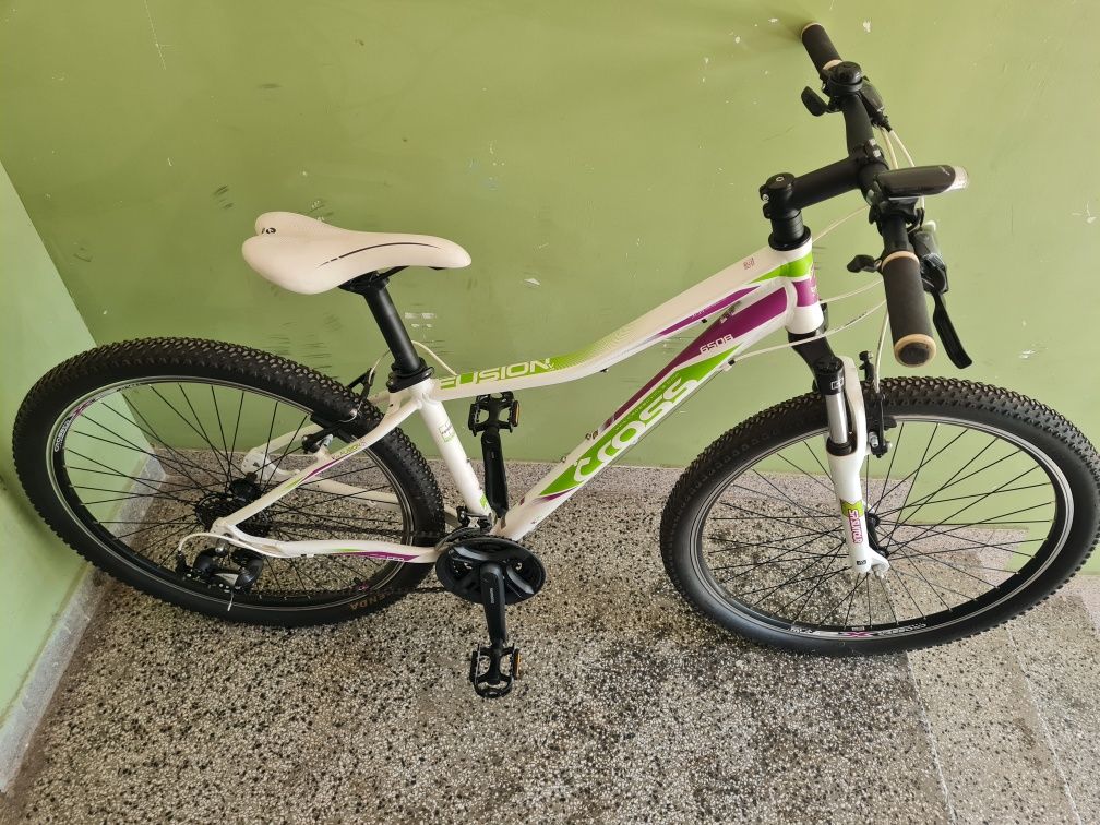 Продавам Cross Fusion 27.5 алуминиев дамски велосипед/колело