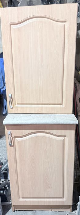 Продам шкафы кухонные 2 шт
