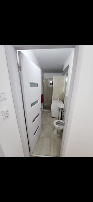 Inchiriez apartament 2 camere