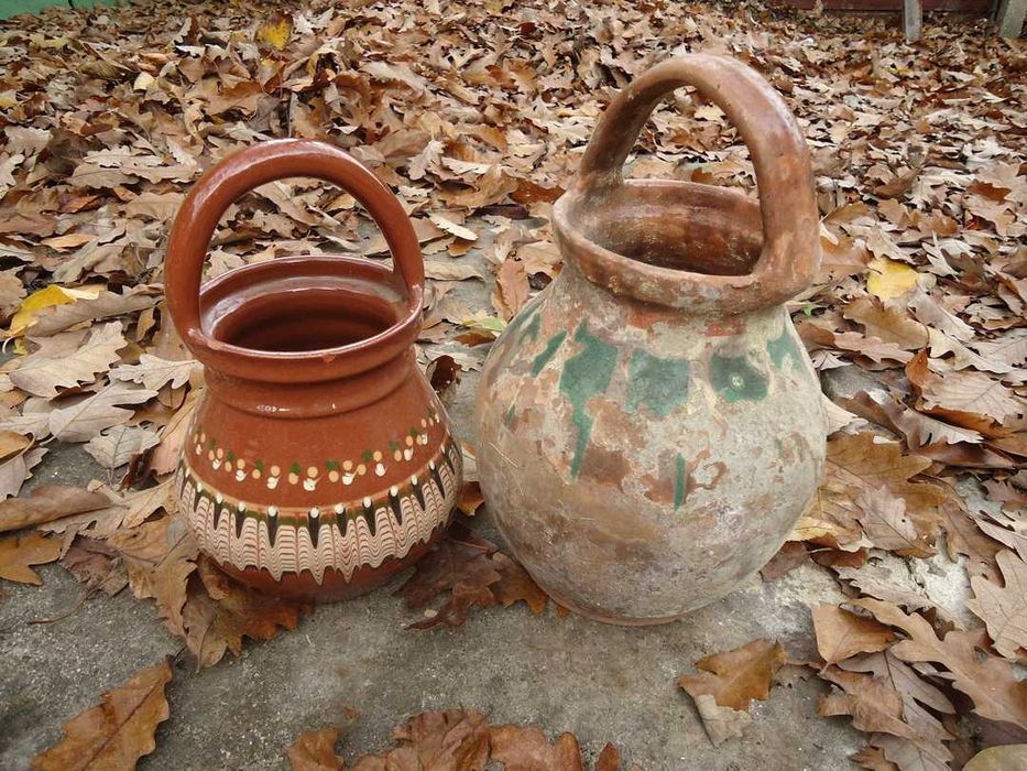 Стари керамични съдове
