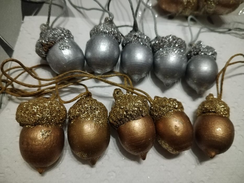 Acorns pentru decor