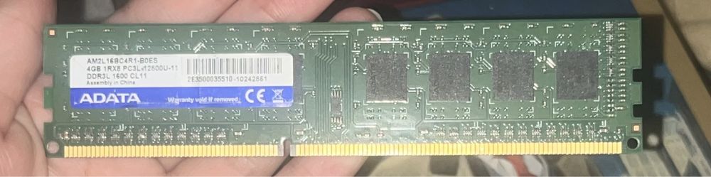 оперативная память (RAM),  DDR3L,  ADATA.
