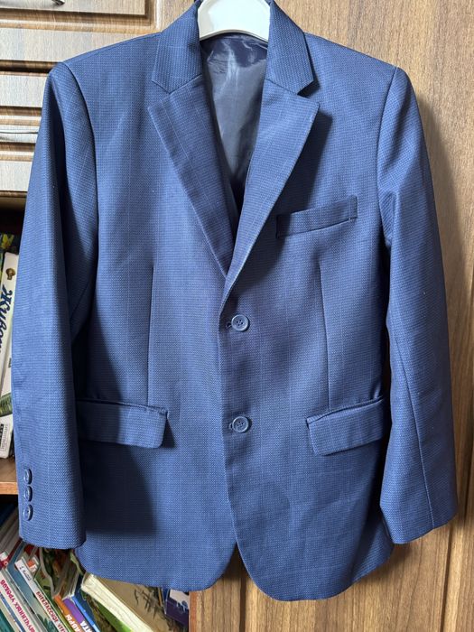 Классический костюм