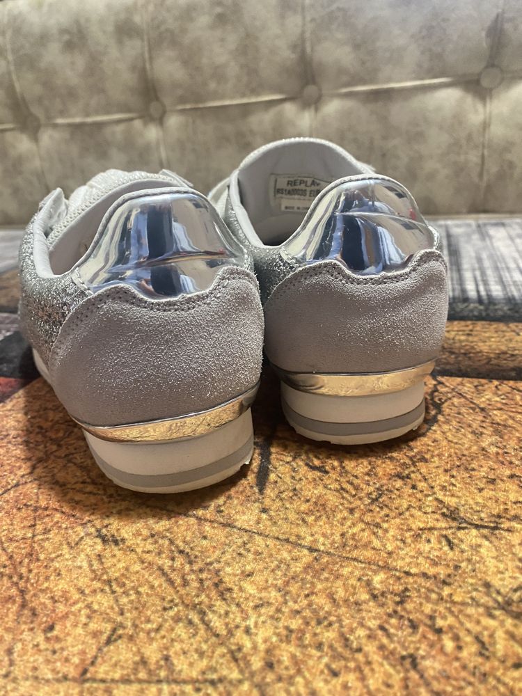 Adidasi Replay 37