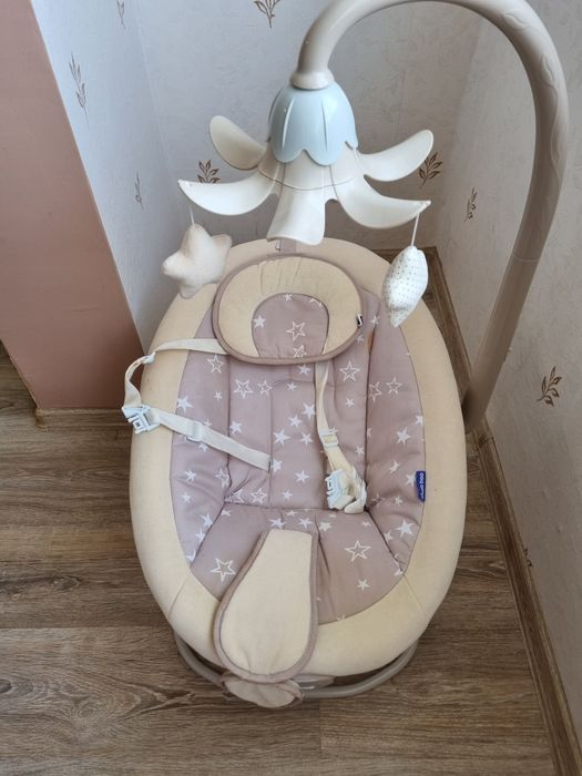 Детски столчета и играчки