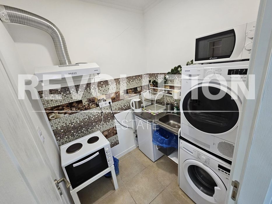 Дава се под наем Двустаен апартамент в Варна, Център - 40 кв.м за 450 € - Снимка #3