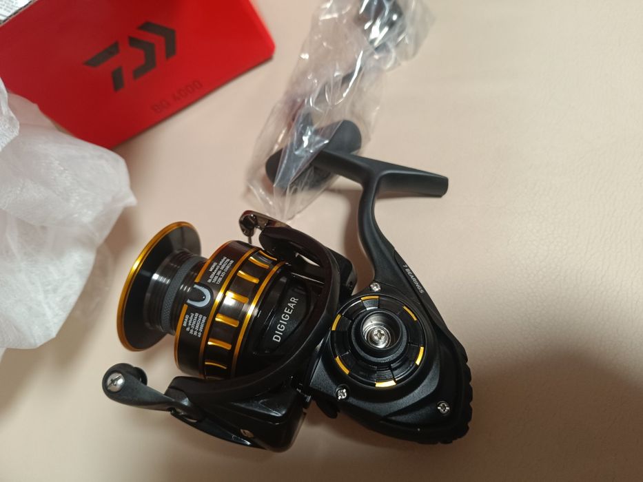 Нова Макара Daiwa BG 4000 морски риболов и сладководен