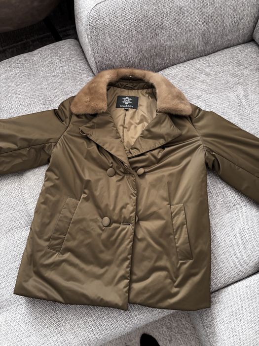 Продам курткую женскую теплую