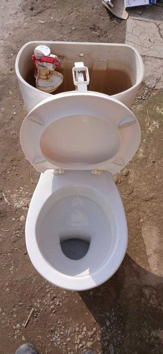 Вактинчалик ишлатиш учун унитаз сотилади. Факат бачогини копкоги йук.