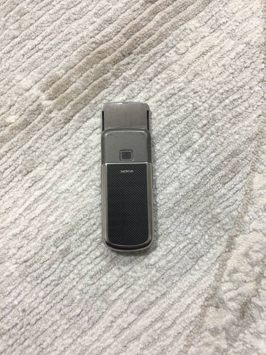 Nokia 88 00 sotiladi sastayana ideal cotki orginal zaryadkalari karopk