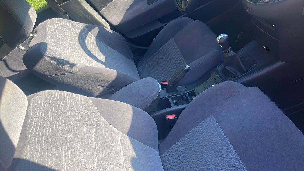 Nissan Primera Benzină
