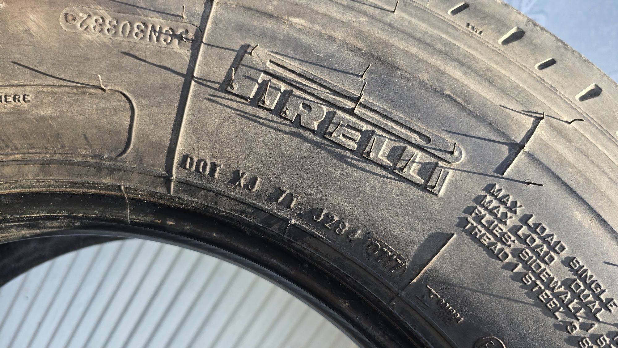 Тежкотоварни гуми Pirelli FR85 AMARANTO 235/75/17.5