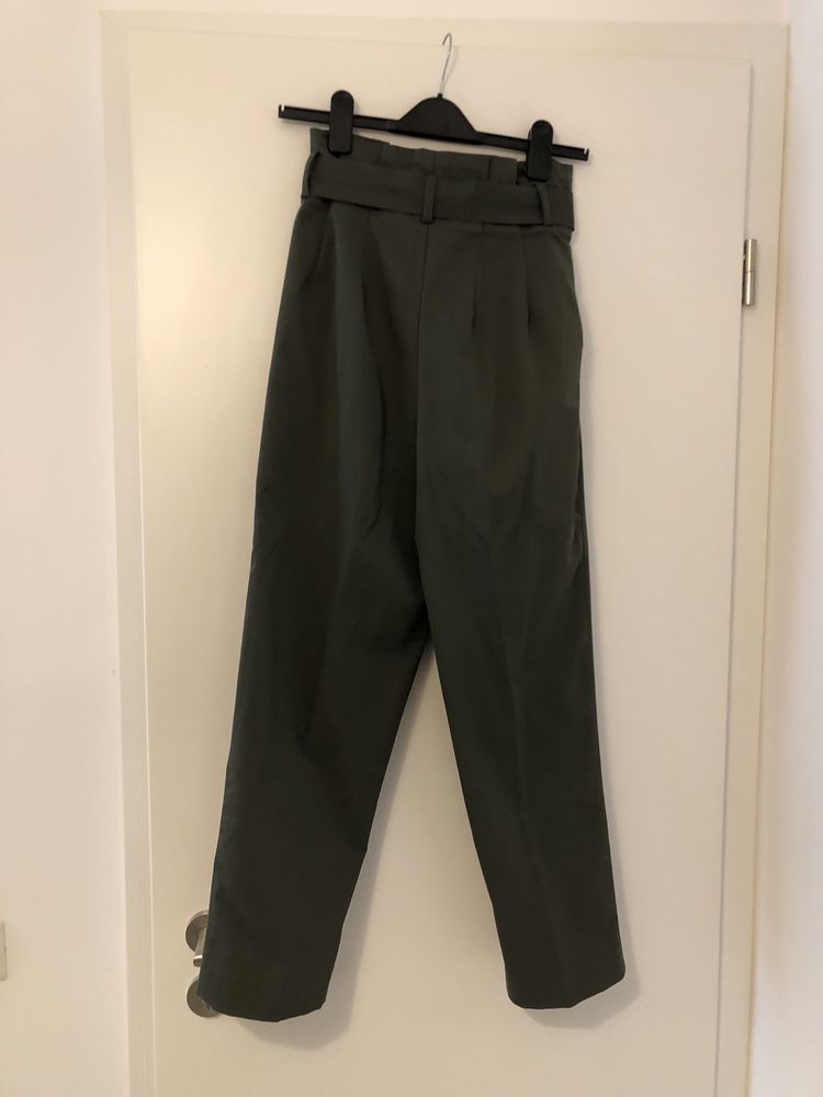 Pantaloni kaki HM