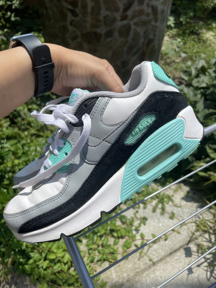 Nike Air Max numărul 35,5