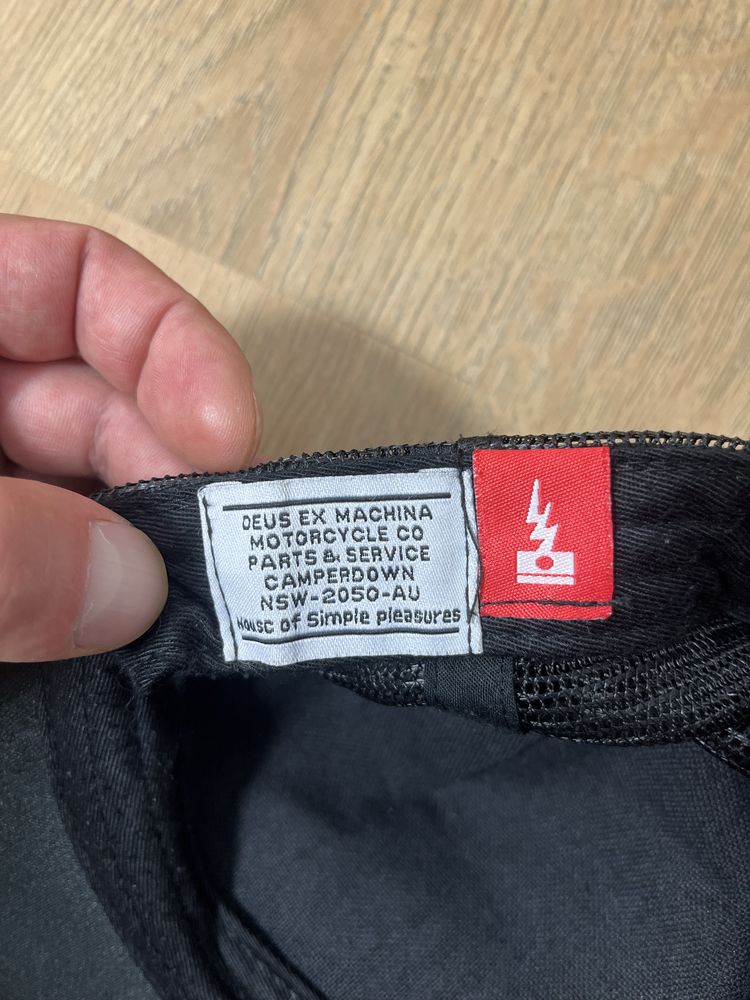 Deus,Calvin Klein,Von Dutchоригинални шапки
