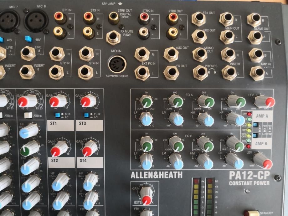 Mixer Allen Heath Pa 12 CP amplificat 2x500 w