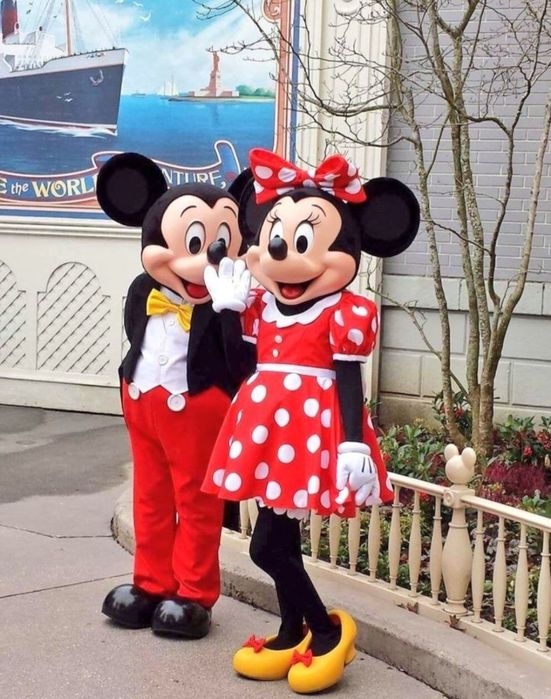 Minie și Mickey  mascotele copilăriei