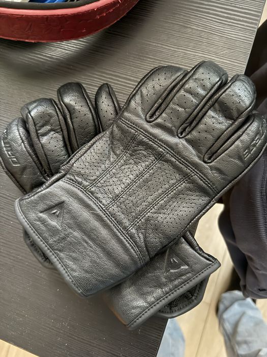 Dainese кожени мото-ръкавици L на практика нови