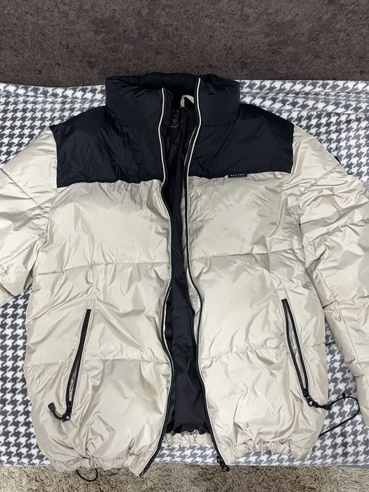 Продам зимнюю куртку MANIFEST